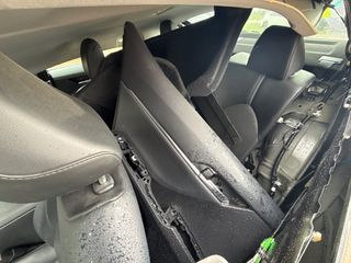 Vehicle Parts Image #1